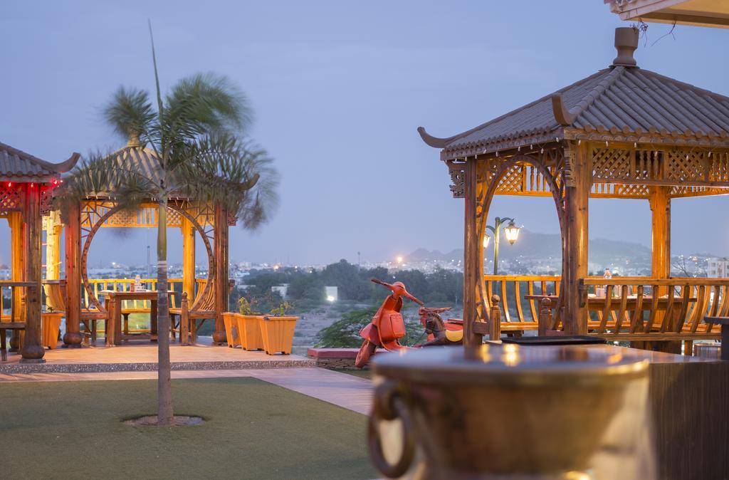 Regenta Resort Bhuj By Royal Orchid Hotels Limited Exterior foto